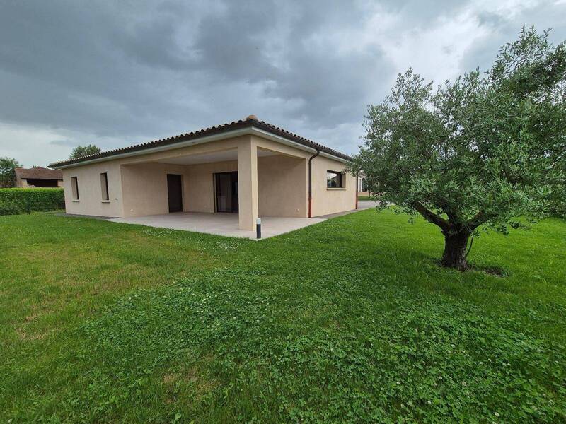 Location maison 5 pièces 139.8 m² à Saint-Maurice-de-Satonnay 71260 5 - 1 490 €