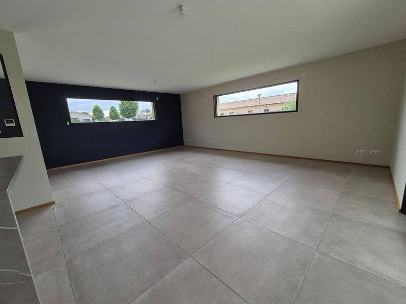 Location maison 5 pièces 139.8 m² à Saint-Maurice-de-Satonnay 71260 5 - 1 490 €