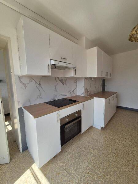 Location appartement 4 pièces 165 m² à Pont-de-Vaux 01190 4 - 740 €