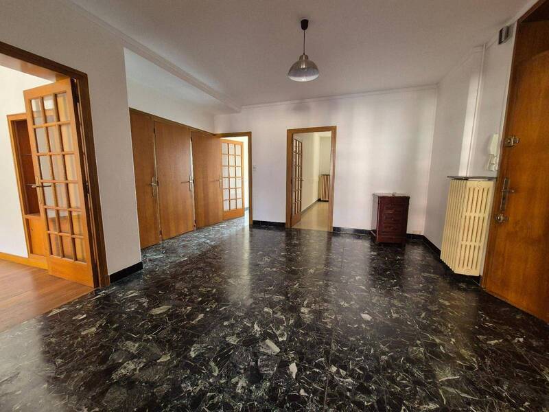 Location appartement 4 pièces 165 m² à Pont-de-Vaux 01190 4 - 740 €