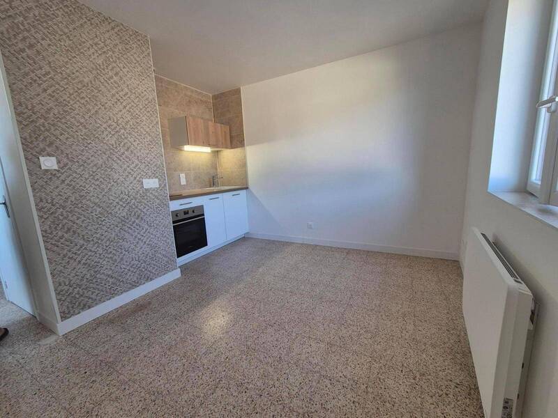 Location appartement 1 pièce 28.2 m² à Varennes-lès-Mâcon 71000 - 490 €