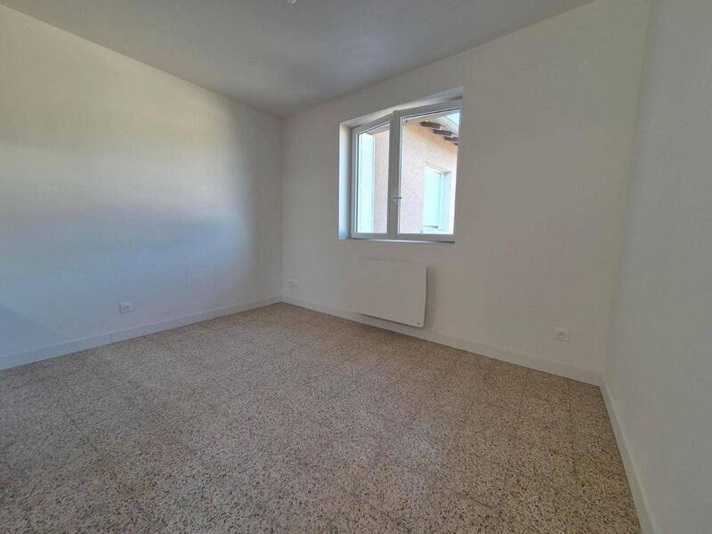 Location appartement 1 pièce 28.2 m² à Varennes-lès-Mâcon 71000 - 490 €
