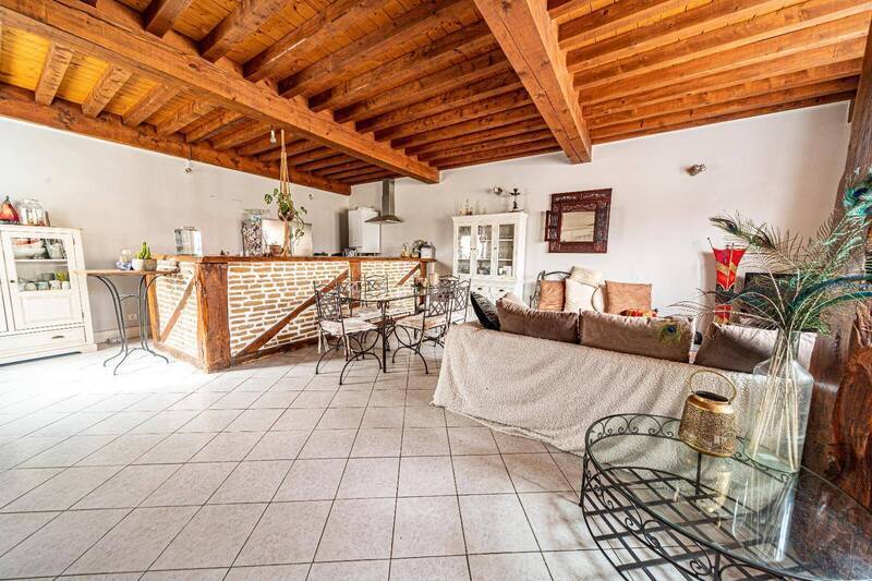 Location appartement 3 pièces 84.8 m² à Feillens 01570 6 - 703 €