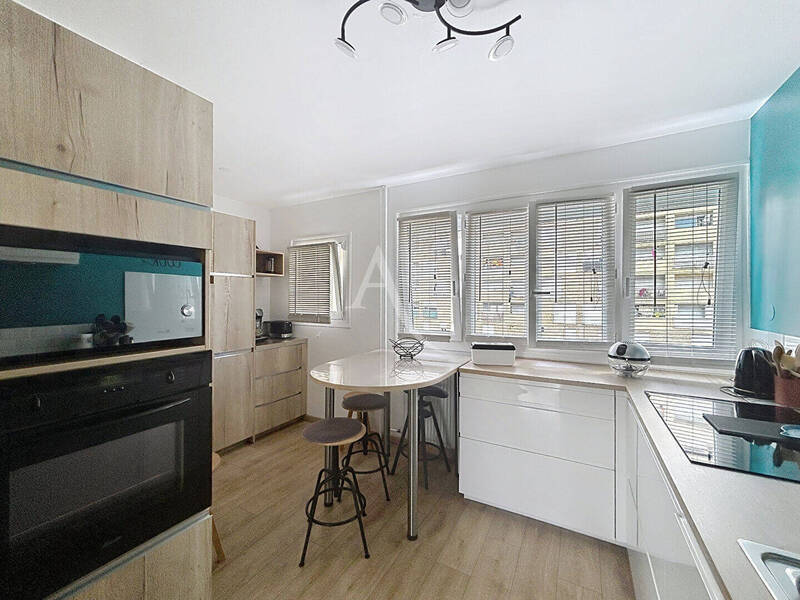 Vente appartement 5 pièces 97.92 m² à Mâcon 71000
