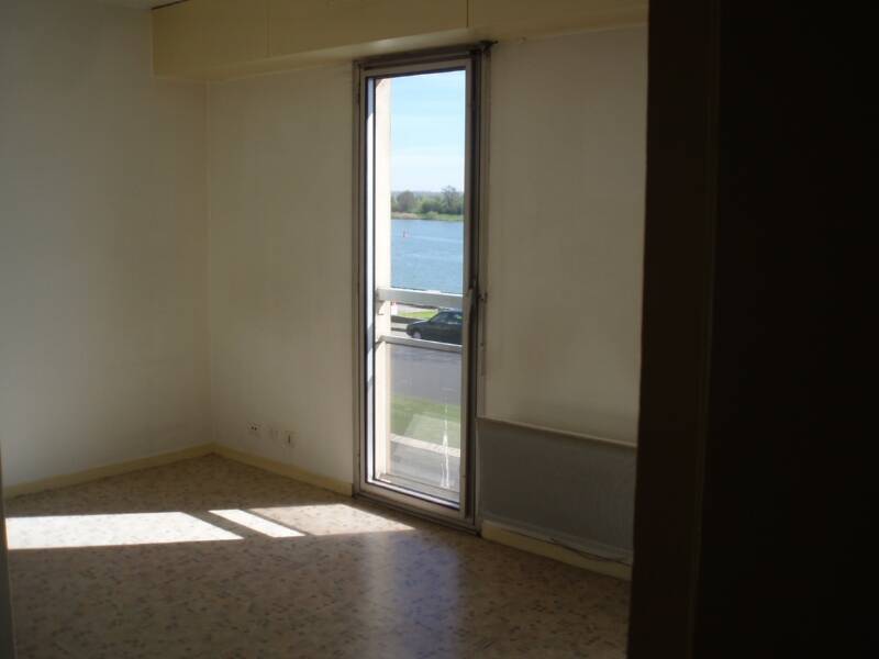 Rent apartment appartement 1 room 23.7 m² in Mâcon 71000 5 - 369 €