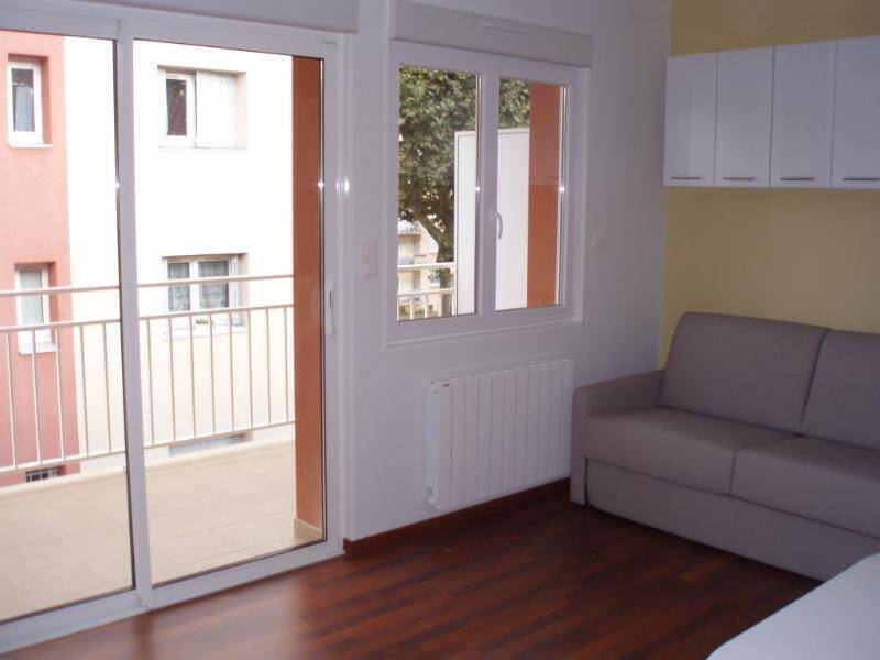 Rent apartment appartement rénové 1 room 25.7 m² in Charnay-lès-Mâcon 71850 5 - 465 €