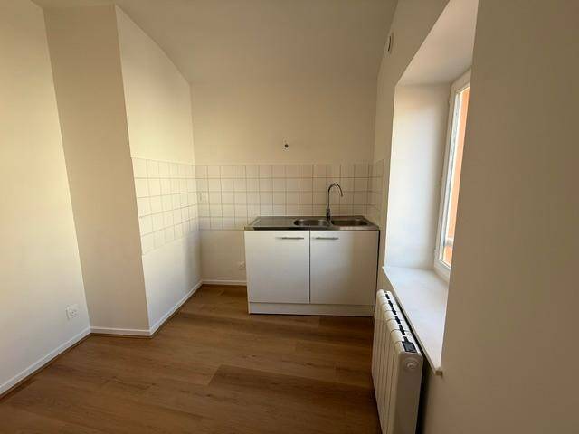Location appartement 3 pièces 57.59 m² à La Chapelle-de-Guinchay 71570 5 - 560 €