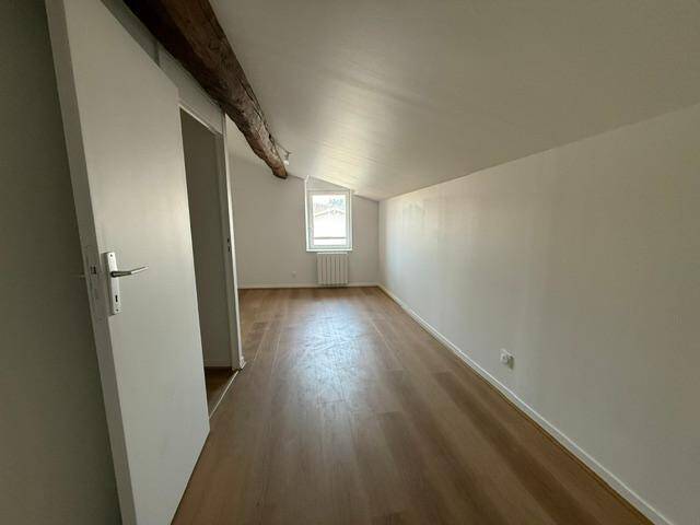Location appartement 3 pièces 57.59 m² à La Chapelle-de-Guinchay 71570 5 - 560 €