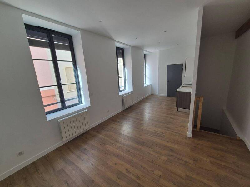 Location appartement récent 3 pièces 61.73 m² à Mâcon 71000 4 - 670 €