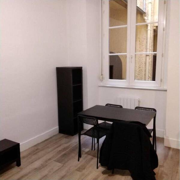 Location appartement 1 pièce 30.13 m² à Mâcon 71000 4 - 420 €