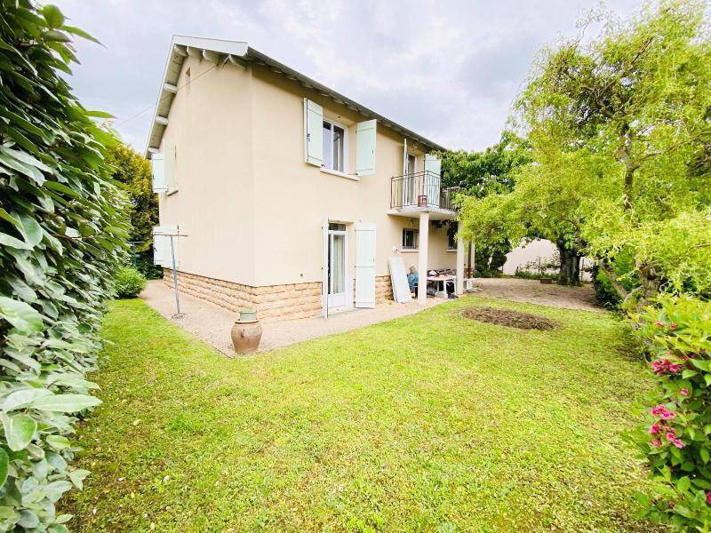 Location maison 5 pièces 124 m² à Charnay-lès-Mâcon 71850 5 - 1 160 €