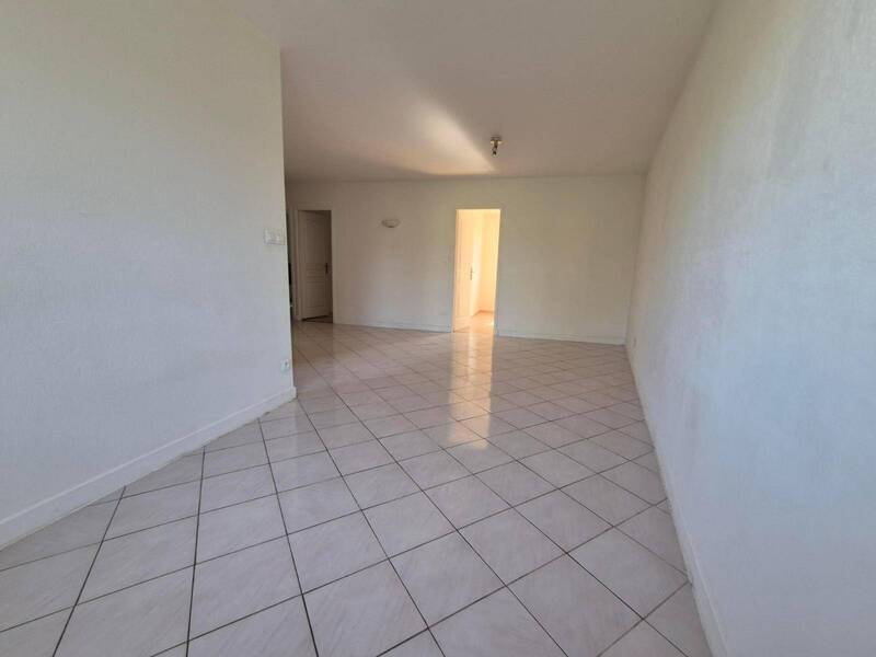 Location appartement 4 pièces 85.2 m² à Mâcon 71000 5 - 636 €