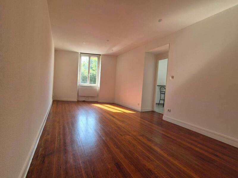 Location appartement 3 pièces 52.06 m² à Mâcon 71000 5 - 530 €