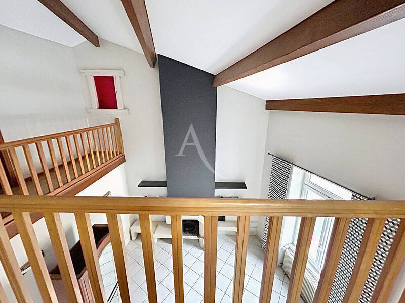 Buy apartment appartement 4 rooms 143 m² in Mâcon 71000