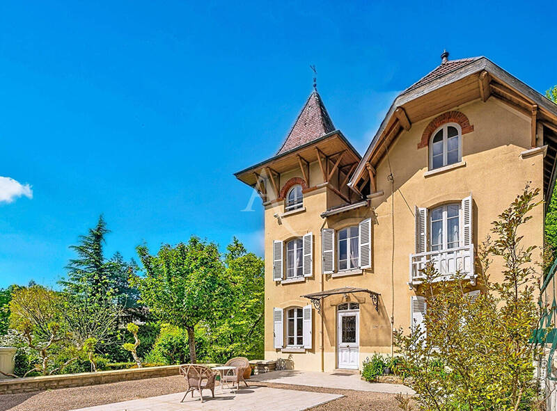 Vente maison demeure de prestige 8 pièces 200 m² à Mâcon 71000