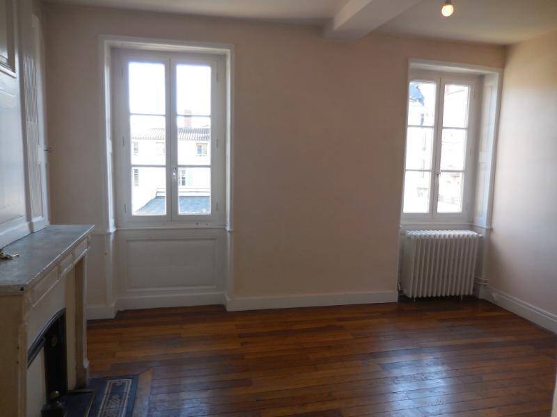 Location appartement 4 pièces 112 m² à Mâcon 71000 4 - 755 €