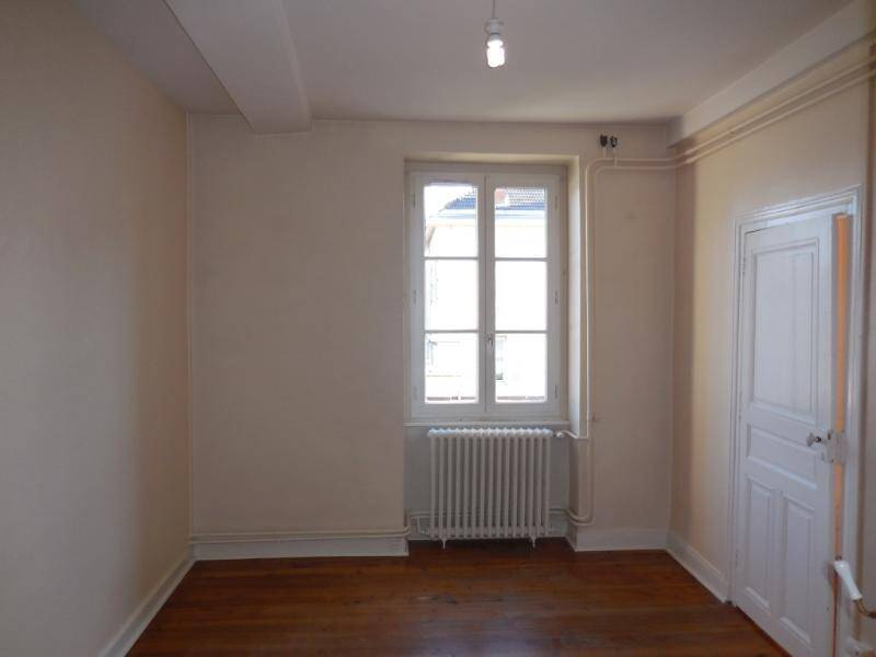 Location appartement 4 pièces 112 m² à Mâcon 71000 4 - 755 €