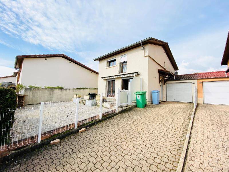 Rent house maison 4 rooms 88.8 m² in Mâcon 71000 5 - 890 €