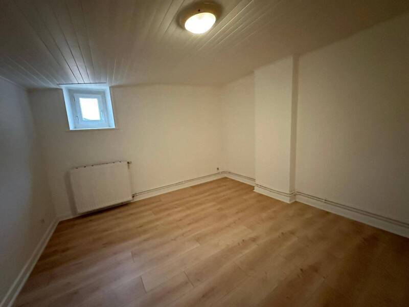 Location appartement 2 pièces 50 m² à Thoissey 01140 4 - 550 €