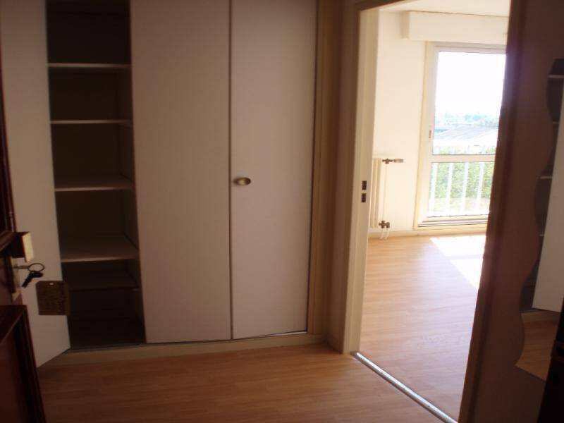 Rent apartment appartement 1 room 28.21 m² in Mâcon 71000 4 - 385 €