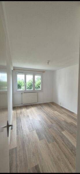Location appartement 4 pièces 84.55 m² à Charnay-lès-Mâcon 71850 5 - 920 €