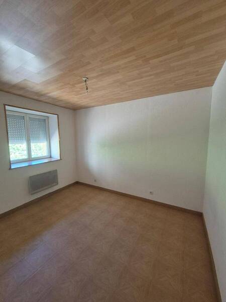 Location maison 3 pièces 52.86 m² à Saint-Gengoux-de-Scissé 71260 5 - 590 €