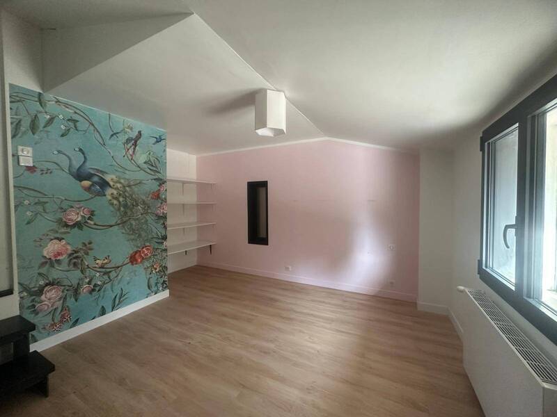 Location appartement 5 pièces 130.28 m² à Mâcon 71000 - 1 300 €