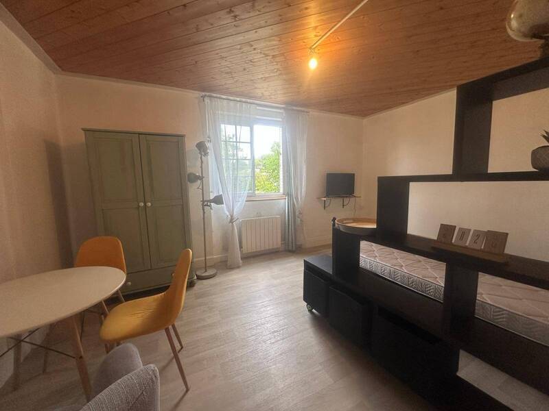 Location appartement 5 pièces 130.28 m² à Mâcon 71000 - 1 300 €