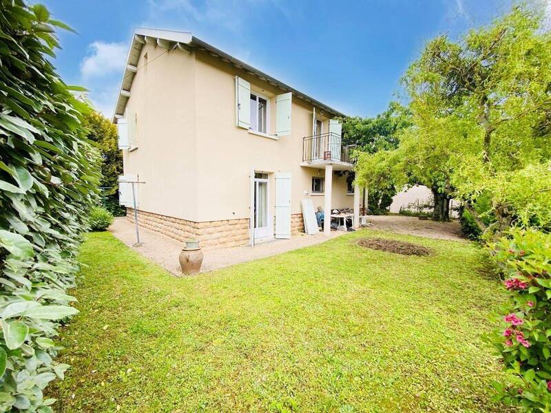 Location maison 5 pièces 124.81 m² à Charnay-lès-Mâcon 71850 5 - 1 165 €