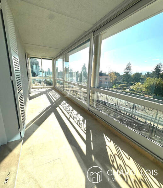 Vente maison 7 pièces 250 m² à Charnay-lès-Mâcon 71850