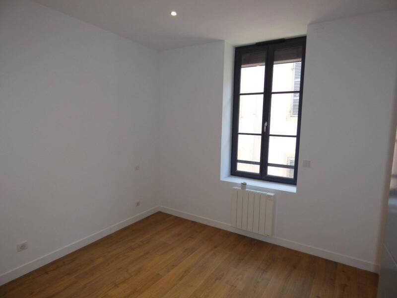 Location appartement 3 pièces 61.77 m² à Mâcon 71000 4 - 665 €