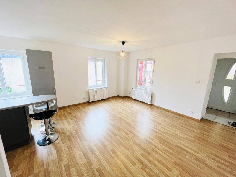 Location appartement rénové 3 pièces 49.31 m² à Charnay-lès-Mâcon 71850 5 - 578 €