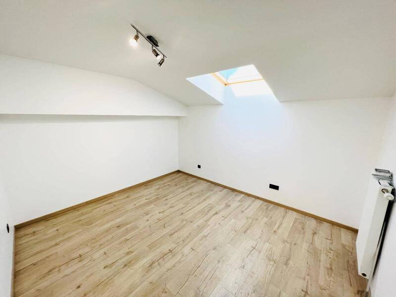 Location appartement rénové 4 pièces 95.27 m² à Saint-Laurent-sur-Saône 01750 5 - 840 €