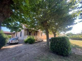 Location maison 4 pièces 100.53 m² à Charnay-lès-Mâcon 71850 6 - 1 390 €