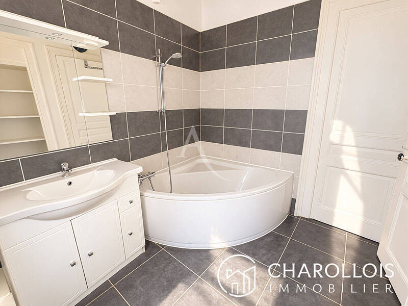 Vente appartement 5 pièces 92 m² à Mâcon 71000