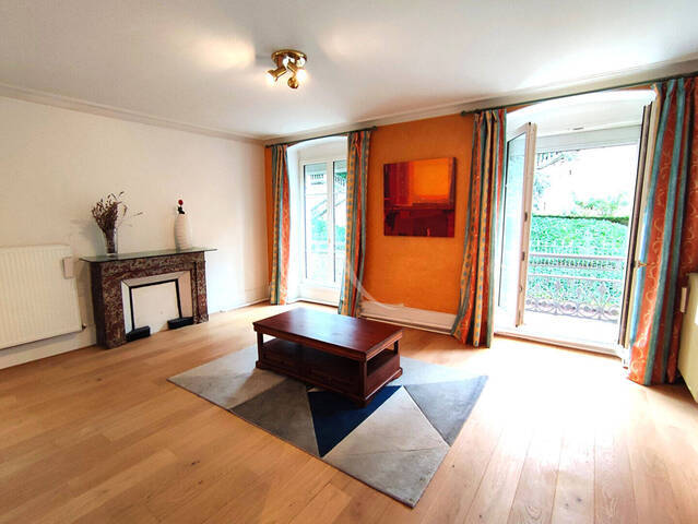 Sale Apartment appartement 4 rooms 102 m² Mâcon 71000