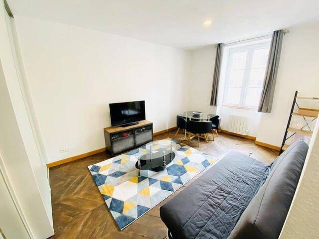 Rent Apartment appartement 1 room 27.01 m² Mâcon 71000 4