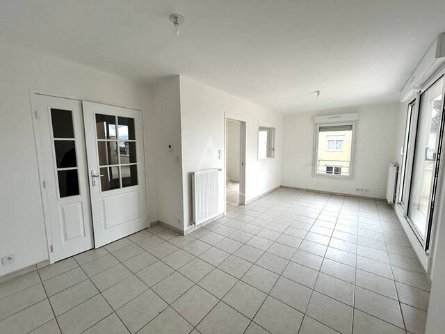 Vente Appartement 3 pièces 70.35 m² Mâcon 71000 Est/Sud