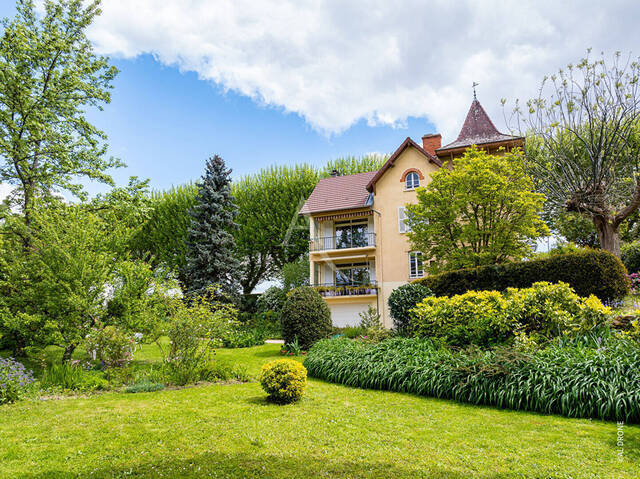 Vente Maison demeure de prestige 8 pièces 200 m² Mâcon 71000