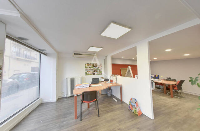 Vente Local commercial Mâcon 71000