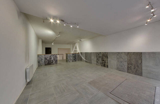 Vente Local commercial Mâcon 71000