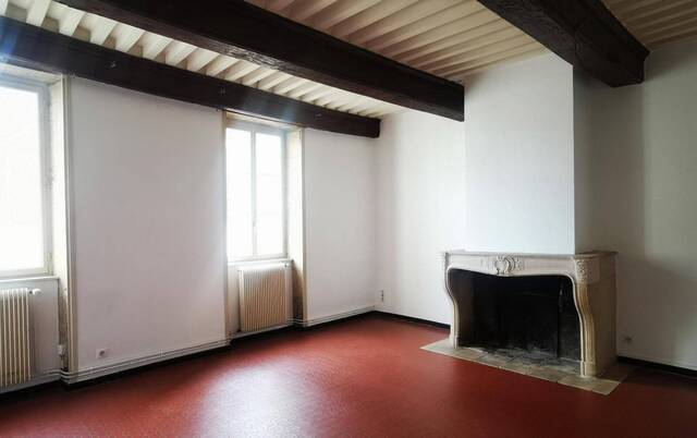 Rent Apartment appartement 4 rooms 105.75 m² Cluny 71250 4