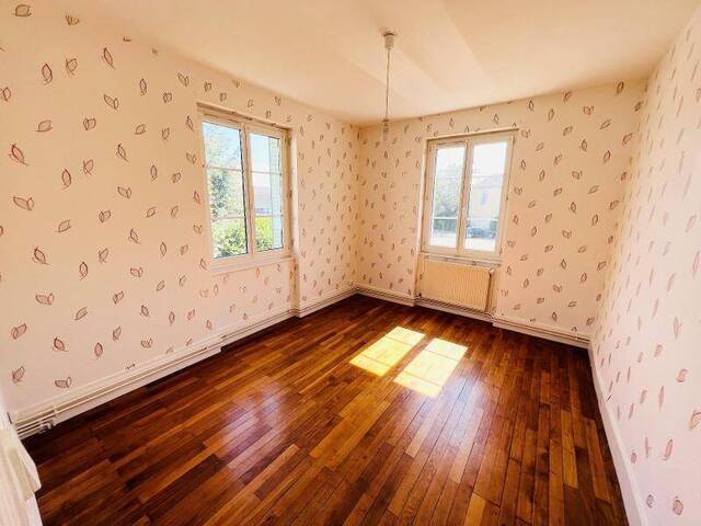 Location Appartement 4 pièces 71 m² Saint-Laurent-sur-Saône 01750 4