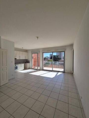 Location Appartement récent 2 pièces 50 m² Mâcon 71000 4