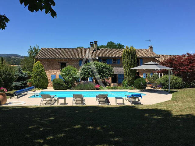 Vente Maison 5 pièces 195 m² Charnay-lès-Mâcon 71850