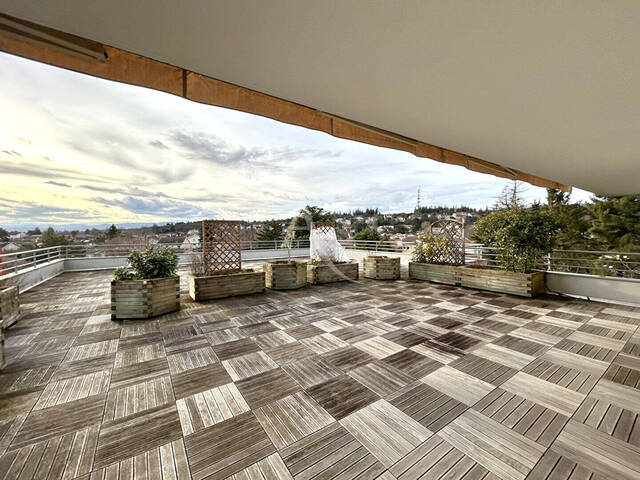 Sale Apartment appartement 4 rooms 120.67 m² Mâcon 71000