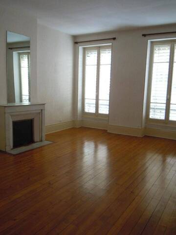 Location Appartement rénové 3 pièces 83.66 m² Cluny 71250 4