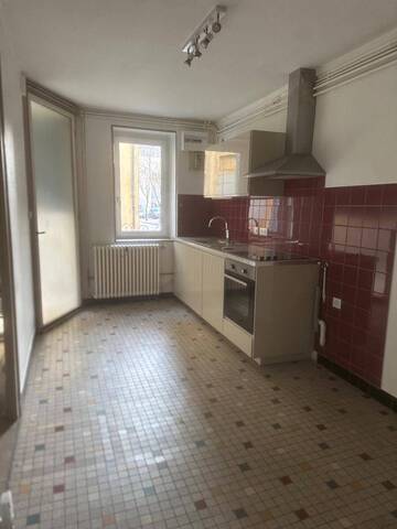Location Appartement 2 pièces 48.73 m² Cluny 71250 4