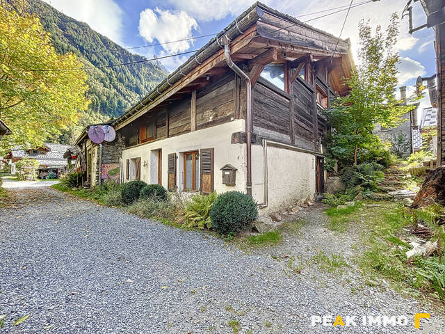 Buy Chalet 7 rooms Chamonix-Mont-Blanc 74400