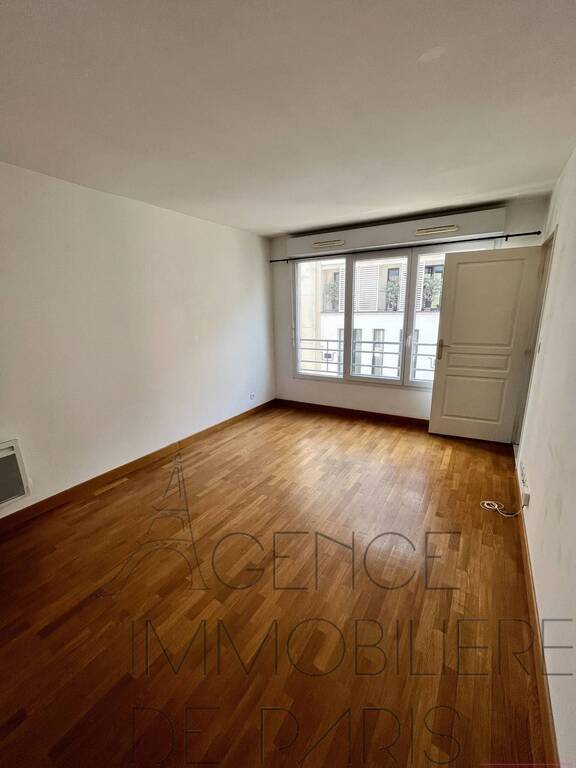 Vendu Appartement studio 1 pièce 24.09 m² Paris 15e Arrondissement 75015 PARC G.BRASSENS